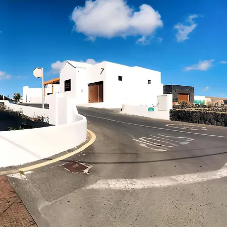 Apartment Alegranza In The Beautiful Village Of Mozaga, Lanzarote *